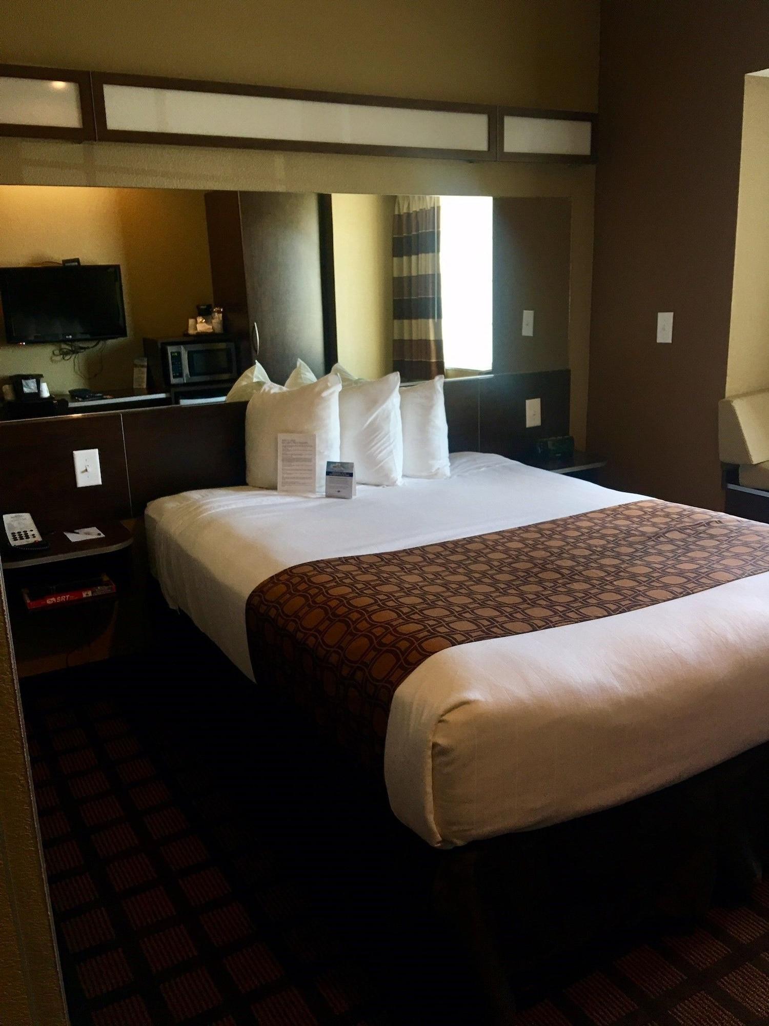 Microtel Inn & Suites By Wyndham Minot Exteriér fotografie
